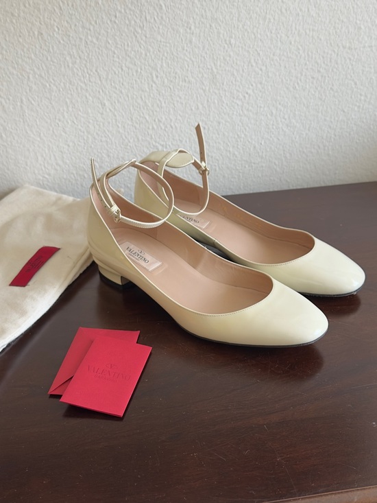 Valentino Garavani Shoes - Valentino Garavani Cream Leather Ankle-Strap Low Heel Pumps